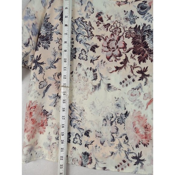 Chico's flowerful 3/4 sleeve shirt size 2 turtle n - Picture 6 of 6